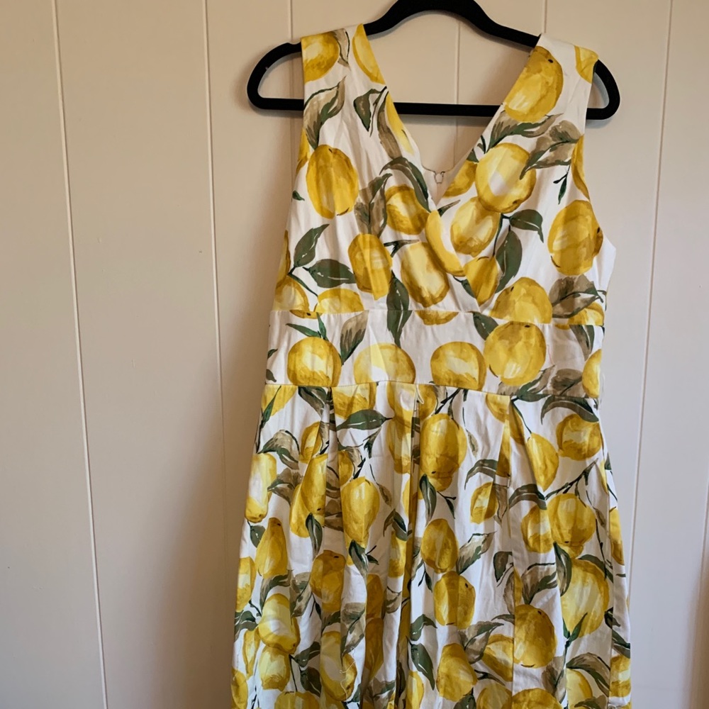 CLEARANCE Lemon print fit-and-flare sundress